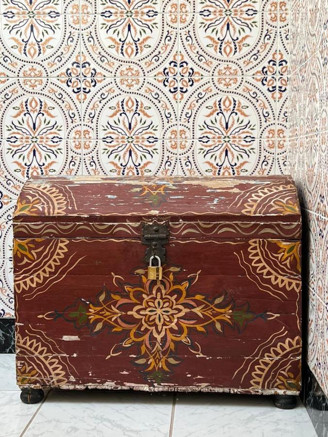 Maison Riad Traditionnel Idealement Situe A Marrakech Marrakesh Buitenkant foto